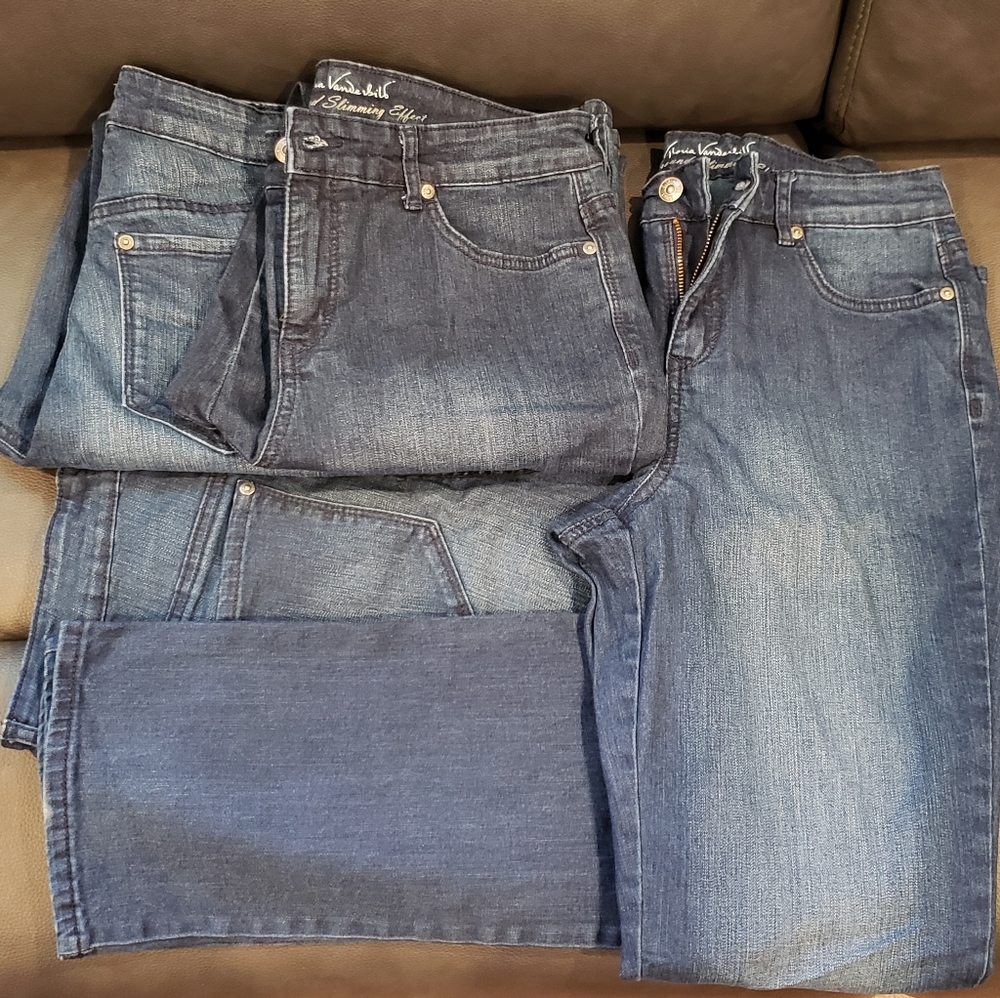 Gloria Vanderbilt jeans - very little wear